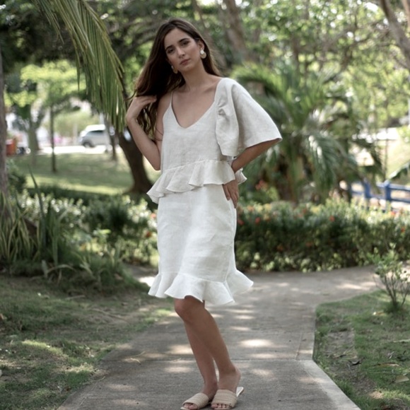 CARTAGENA, COLOMBIA designer Laetitia by Tatiana Robles Linen Dress - Picture 9 of 13